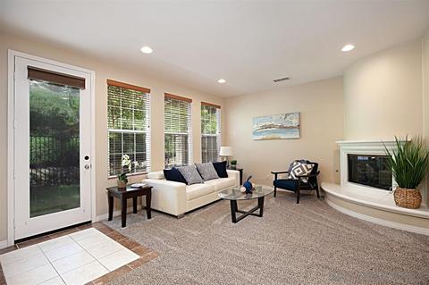 1196 Breakaway Dr, Oceanside, CA 92057 photo 2
