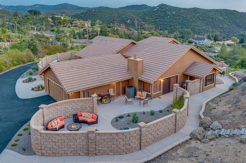 3664 Calle Colina Roca, Alpine, CA 91901 photo 1