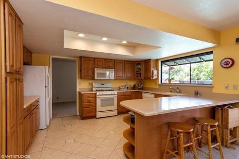 331 Penrod Ct, Vista, CA 92083 photo 16