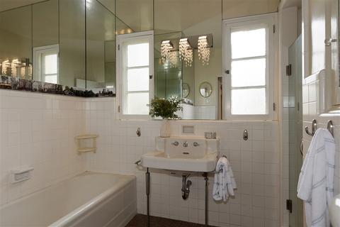 2388 Pine St, San Diego, CA 92103 photo 12