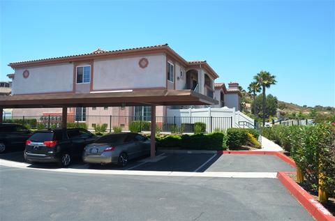 2708 Lake Pointe Dr #111, Spring Valley, CA 91977 photo 3