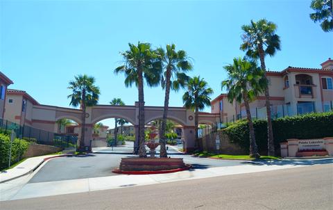 2708 Lake Pointe Dr #111, Spring Valley, CA 91977 photo 2