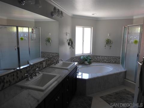 9301 Pequenito Ct, Lakeside, CA 92040 photo 12