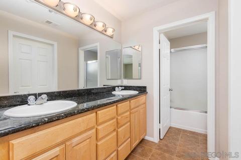 8715 Glen Oaks Way, Santee, CA 92071 photo 13