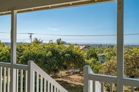 1724 Laurel Rd, Oceanside, CA 92054 photo 4