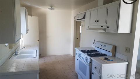 3147 Buena Hills Dr, Oceanside, CA 92056 photo 3