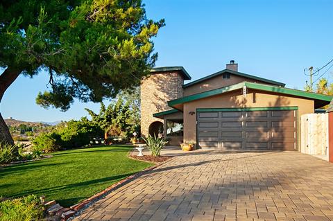 1637 Coconut Ln, El Cajon, CA 92021 photo 2