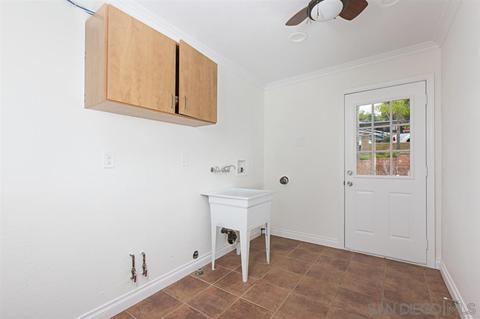 8945 Paradise Park Dr, Lakeside, CA 92040 photo 12