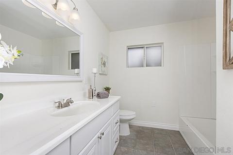 8945 Paradise Park Dr, Lakeside, CA 92040 photo 8
