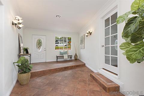 8945 Paradise Park Dr, Lakeside, CA 92040 photo 2