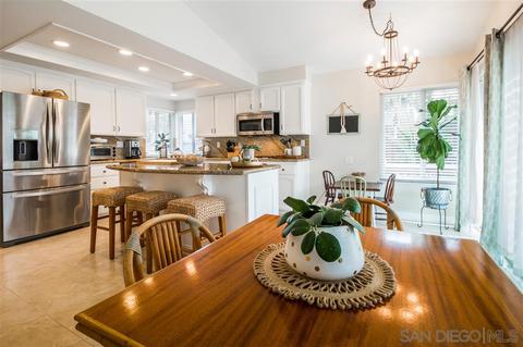703 Foxwood Dr, Oceanside, CA 92057 photo 10