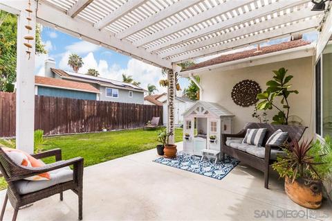 703 Foxwood Dr, Oceanside, CA 92057 photo 22