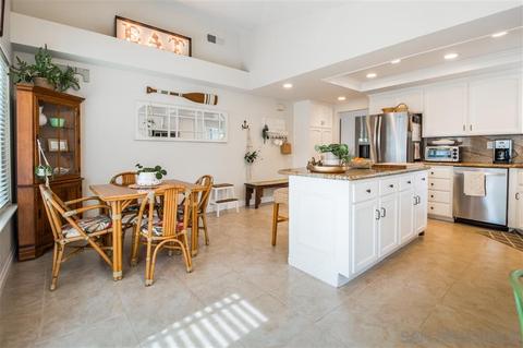 703 Foxwood Dr, Oceanside, CA 92057 photo 8