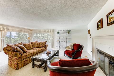 2970 Via Del Robles, Fallbrook, CA 92028 photo 5