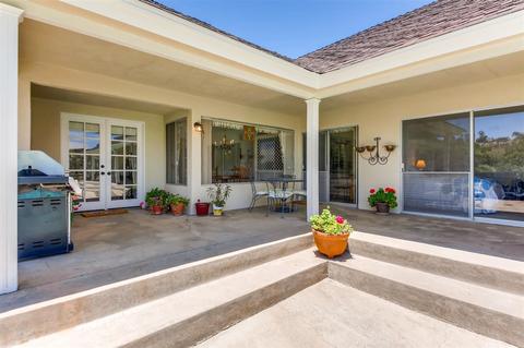 2970 Via Del Robles, Fallbrook, CA 92028 photo 17