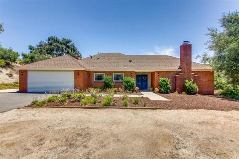 2970 Via Del Robles, Fallbrook, CA 92028 photo 2