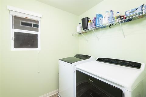 8677 Camden Dr, Santee, CA 92071 photo 22