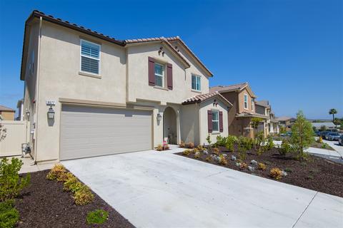 8677 Camden Dr, Santee, CA 92071 photo 2
