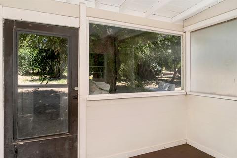 5565 Willows Rd, Alpine, CA 91901 photo 5