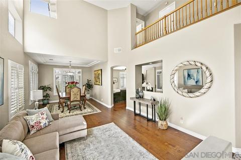 632 Calle Montera, Escondido, CA 92025 photo 2