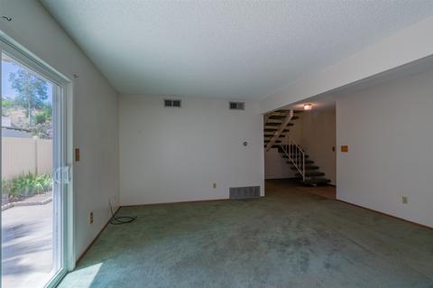 9074 Calle Lucia, Lakeside, CA 92040 photo 4