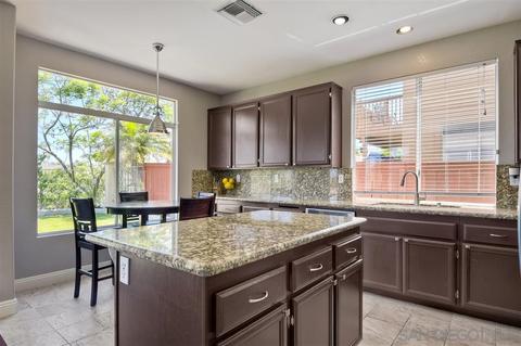 2516 Starlight Gln, Escondido, CA 92026 photo 8