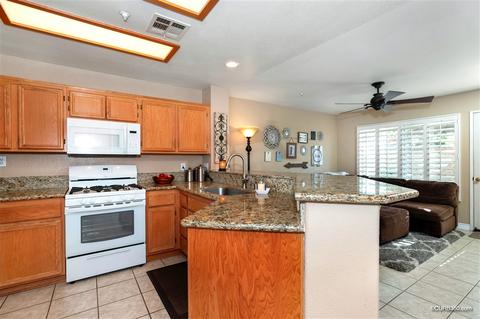 435 Whispering Willow Dr #E, Santee, CA 92071 photo 4
