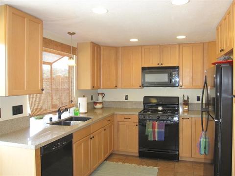 228 Argus Way, Oceanside, CA 92057 photo 2