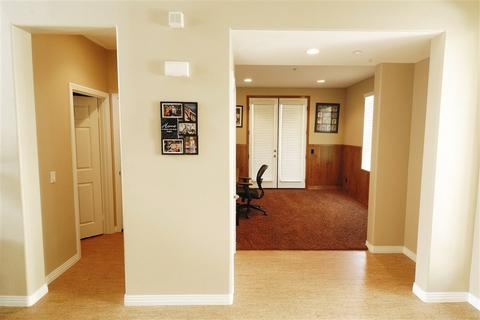 1414 Poets Ct, Fallbrook, CA 92028 photo 2