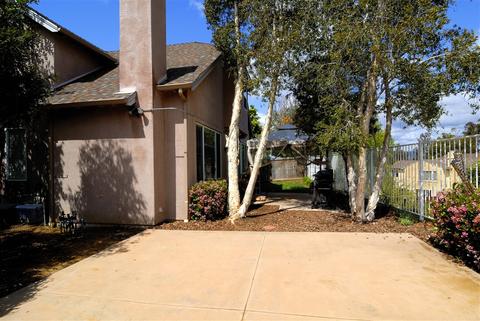 1414 Poets Ct, Fallbrook, CA 92028 photo 18