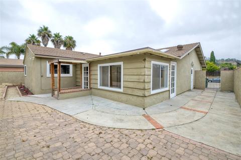 1738 Goodwin Dr, Vista, CA 92084 photo 16