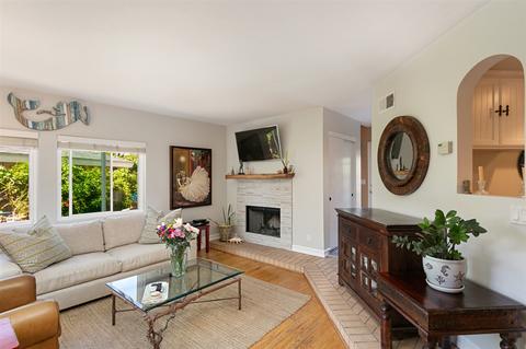 1338 Hermes, Encinitas, CA 92024 photo 2