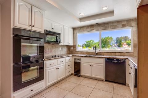 15418 Roundtree Rd, Valley Center, CA 92082 photo 11