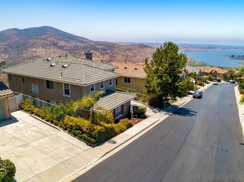 2081 Pointe Pkwy, Spring Valley, CA 91978 photo 2