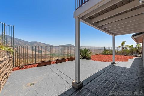 2081 Pointe Pkwy, Spring Valley, CA 91978 photo 25