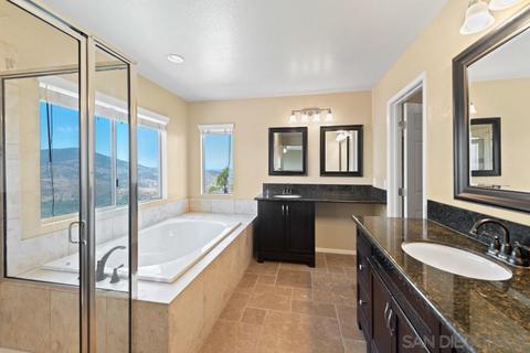 2081 Pointe Pkwy, Spring Valley, CA 91978 photo 19