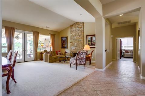537 Inverlochy Dr, Fallbrook, CA 92028 photo 5
