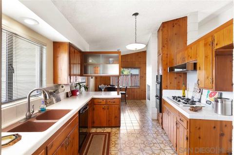 702 Cathy Ln, Cardiff, CA 92007 photo 4
