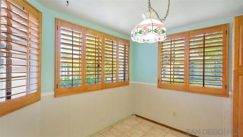 461 Nantucket Gln, Escondido, CA 92027 photo 5