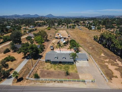 1585 Keyes, Ramona, CA 92065 photo 3