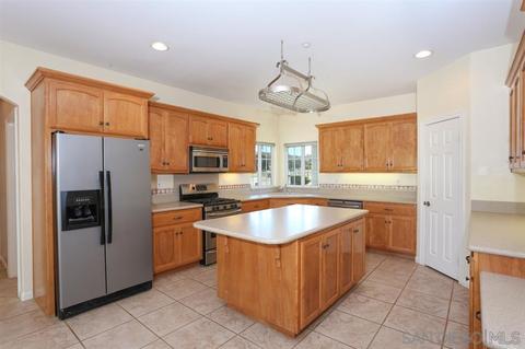 1585 Keyes, Ramona, CA 92065 photo 12