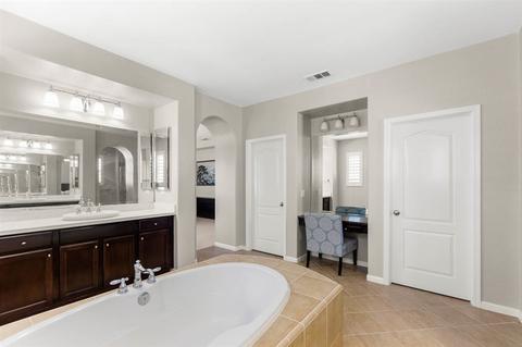 6830 Jade Ln, Carlsbad, CA 92009 photo 12