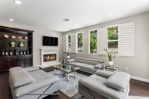6830 Jade Ln, Carlsbad, CA 92009 photo 4