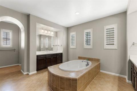 6830 Jade Ln, Carlsbad, CA 92009 photo 11