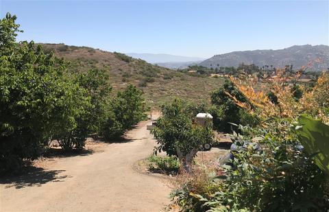 950 El Paseo, Vista, CA 92084 photo 1