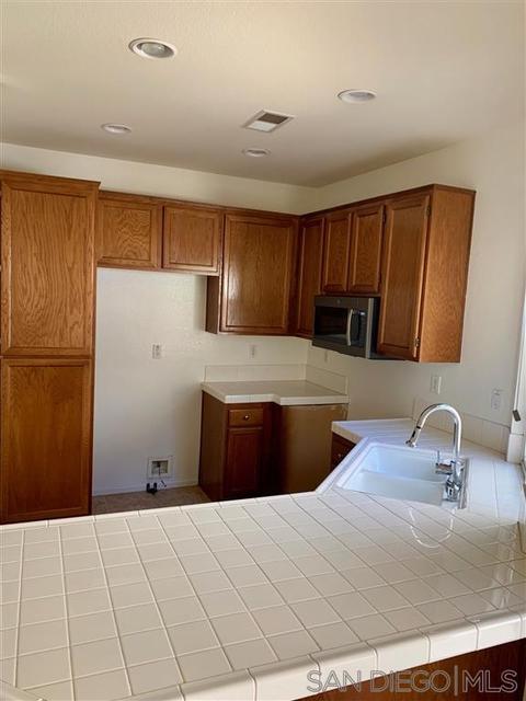 2003 Parker Mountain Rd, Chula Vista, CA 91913 photo 7