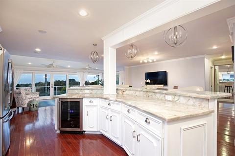 711 Marsolan, Solana Beach, CA 92075 photo 8