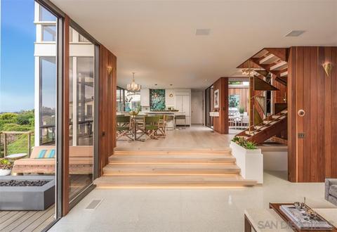 7405 Hillside Dr, La Jolla, CA 92037 photo 8