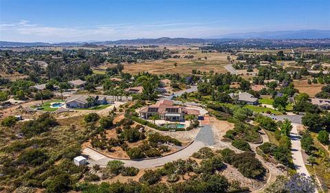 2750 Luelf St, Ramona, CA 92065 photo 3