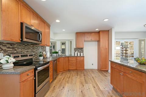 1668 W Knapp, Vista, CA 92083 photo 9